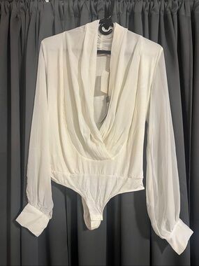 New York & Company Ivory Draped V-Neck Long Sleeve Bodysuit